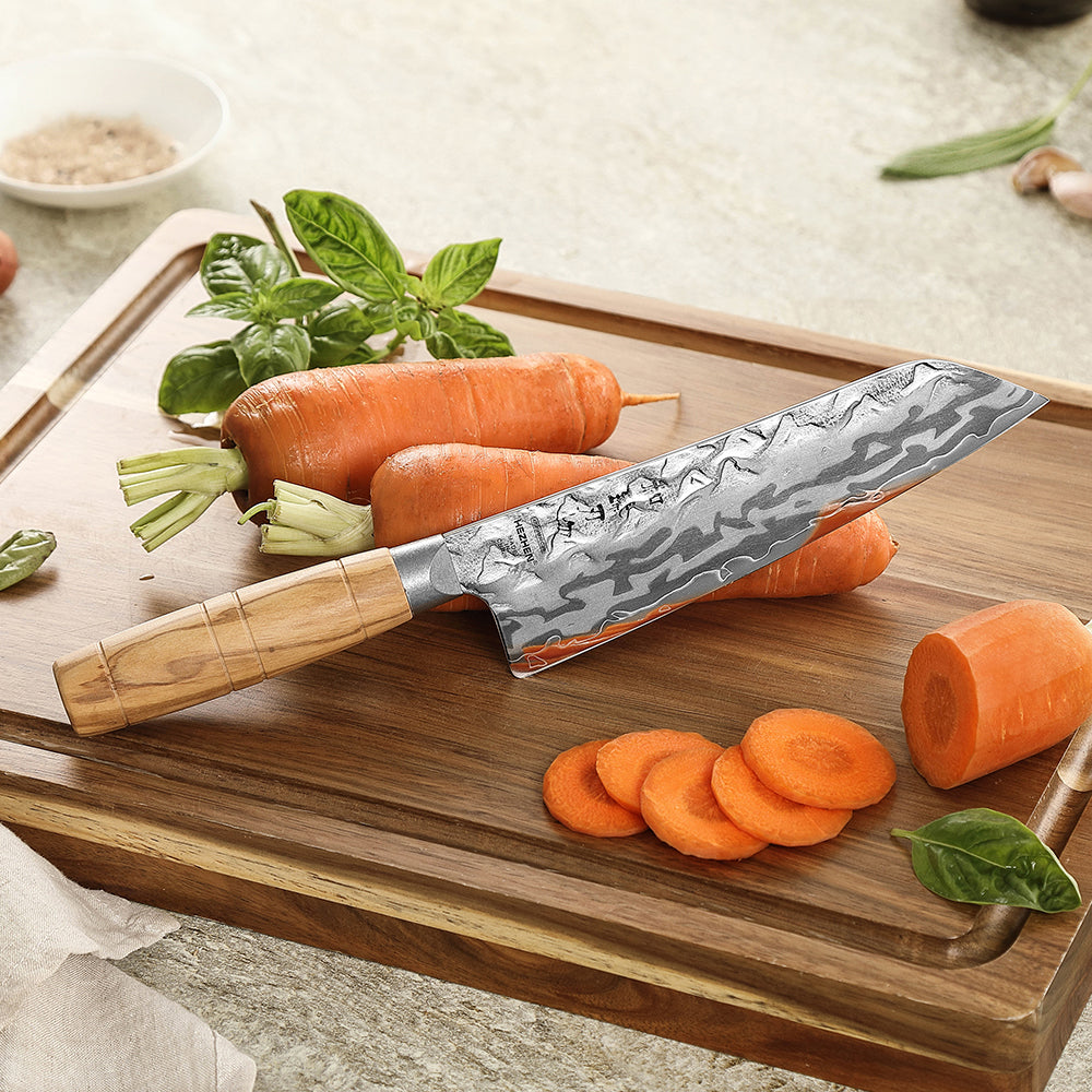 HEZHEN Versatile 9‑Layer Damascus Santoku – 3‑Virtue Blade with Olive Wood Handle