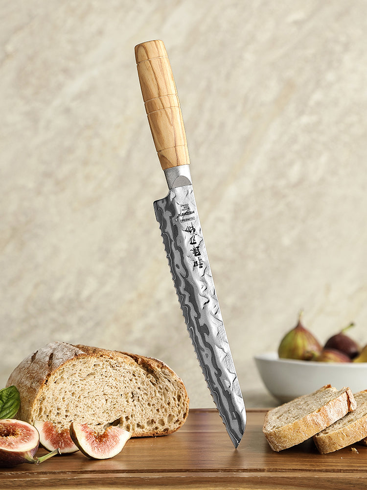 HEZHEN Serrated 9‑Layer Damascus 8.1'Bread Knife – 12Cr18MoV, Effortless Crust‑Cutting & Crumb Protection