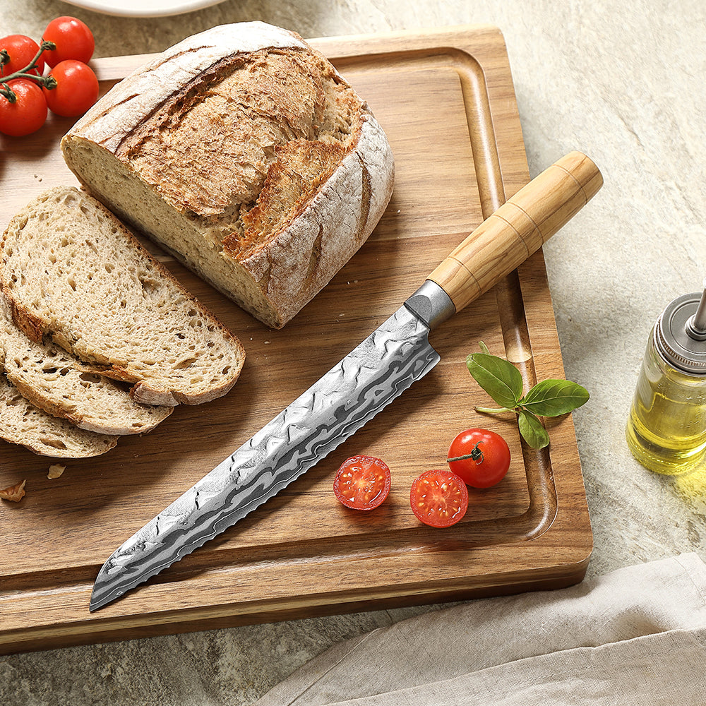 HEZHEN Serrated 9‑Layer Damascus 8.1'Bread Knife – 12Cr18MoV, Effortless Crust‑Cutting & Crumb Protection